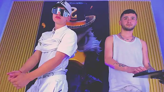 Snapshot of Thegolden_boys chatting on November 30, 2025, 5:22 am Thegolden boys online show from November 30, 2025, 5:22 am