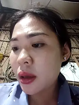 Lin-kute98 online show from May 8, 2026, 2:22 pm