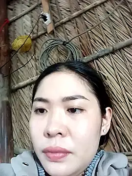 Lin-kute98 online show from May 10, 2026, 2:39 am