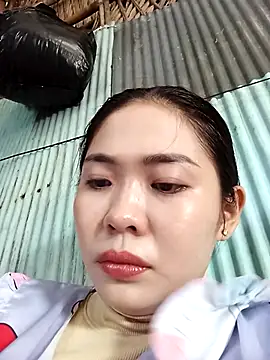 Lin-kute98 online show from May 11, 2026, 2:06 am