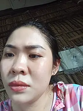 Lin-kute98 online show from May 17, 2026, 3:04 am