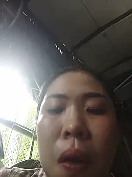 Lin-kute98 online show from May 23, 2026, 4:29 am