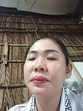 Lin-kute98 online show from May 28, 2026, 11:13 pm