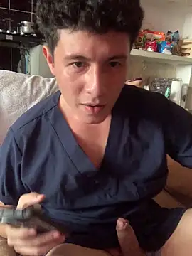 angelxxx95 online show from February 6, 2026, 7:39 pm