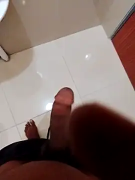 Snapshot of punanibully16 chatting on February 3, 2026, 9:58 am punanibully16 online show from February 3, 2026, 9:58 am