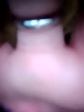 Snapshot of LianLaz chatting on December 2, 2025, 7:36 am LianLaz online show from December 2, 2025, 7:36 am