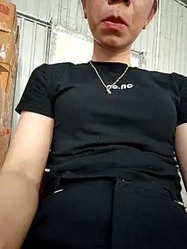 Snapshot of LianLaz chatting on March 2, 2026, 5:19 am LianLaz online show from March 2, 2026, 5:19 am