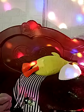 Snapshot of Lily-ross22 chatting on February 25, 2026, 4:27 pm Lily-ross22 online show from February 25, 2026, 4:27 pm