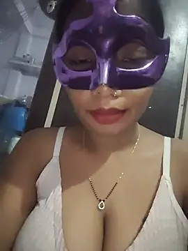 aarti03fb online show from April 8, 2026, 6:19 pm