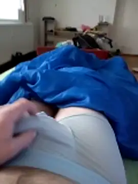 tomas111k online show from January 17, 2026, 7:57 am