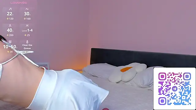 lally cute online show from December 15, 2025, 11:25 am