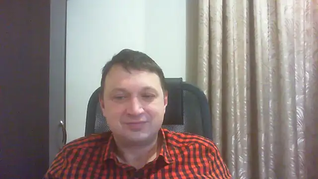 Storm Velvet online show from December 4, 2025, 12:14 pm