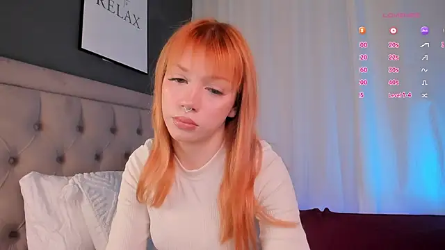 Snapshot of SunRisee_ chatting on February 19, 2026, 12:12 pm SunRisee online show from February 19, 2026, 12:12 pm