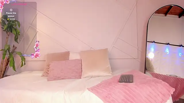 AmaraStorm online show from April 9, 2026, 7:19 pm