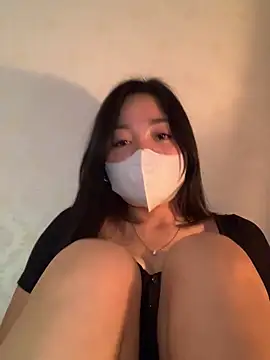 lana-kan online show from February 13, 2026, 2:18 am