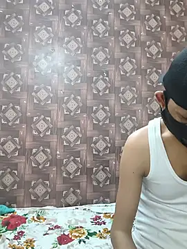 Sexy komal02 online show from June 15, 2026, 11:12 am