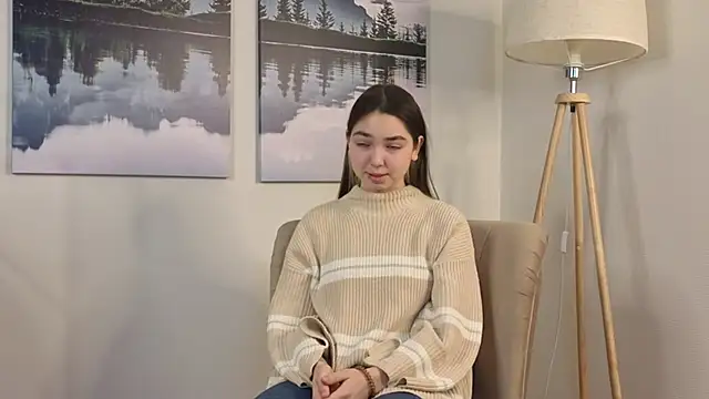 VannessaUpadhyaya online show from November 26, 2025, 3:18 am