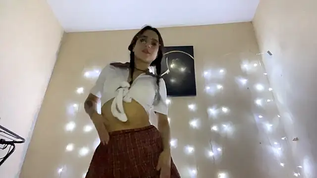 Snapshot of Kerrifan chatting on November 25, 2025, 5:35 pm Kerrifan online show from November 25, 2025, 5:35 pm