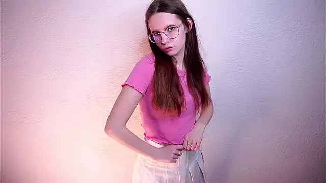 GennieKelso online show from December 1, 2025, 3:17 pm