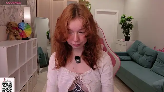Snapshot of eva_aria chatting on June 12, 2026, 1:04 am eva aria online show from June 12, 2026, 1:04 am