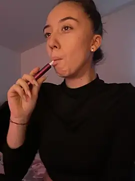 CristinaSw online show from December 16, 2025, 2:22 pm