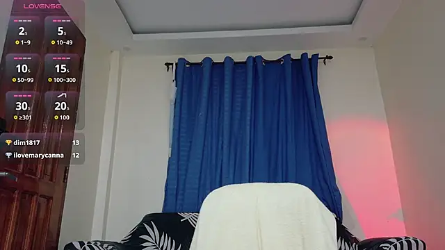 Snapshot of Juliet_official_pro chatting on February 6, 2026, 10:35 pm Juliet official pro online show from February 6, 2026, 10:35 pm