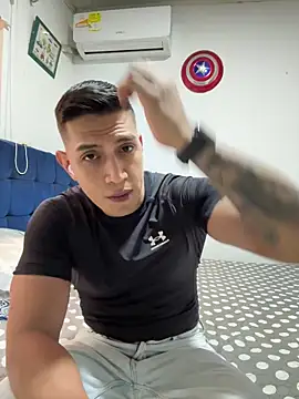 OliverWest04 online show from April 14, 2026, 5:19 pm