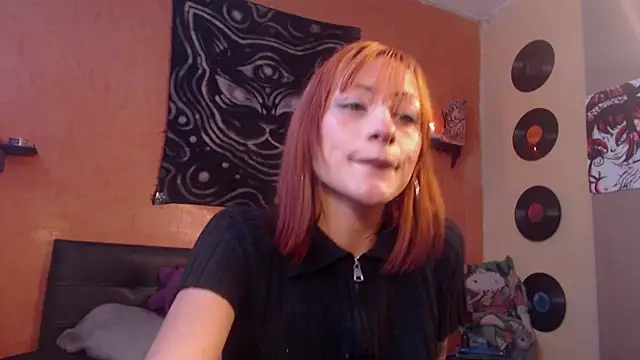 Snapshot of Layla_quinn chatting on June 24, 2026, 2:16 pm Layla quinn online show from June 24, 2026, 2:16 pm
