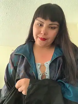 Snapshot of Yuliks_ chatting on November 27, 2025, 5:59 pm Yuliks online show from November 27, 2025, 5:59 pm