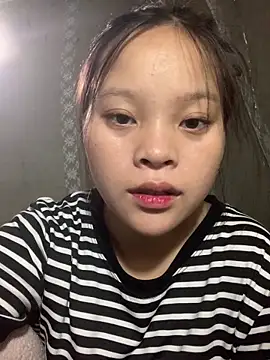 Snapshot of Lisa-sexyy chatting on April 23, 2026, 4:03 am Lisa-sexyy online show from April 23, 2026, 4:03 am