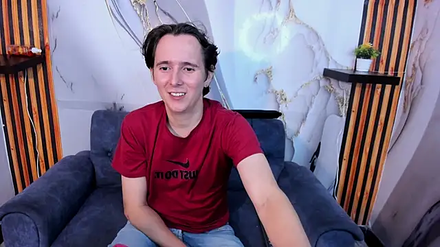 Aaron LatinMen2 online show from November 25, 2025, 3:39 am