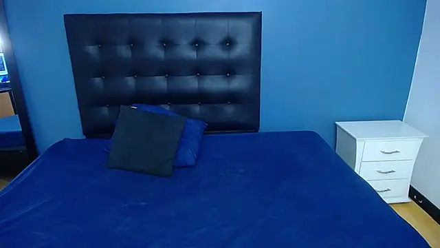 Snapshot of naughty_bigass_18 chatting on December 2, 2025, 3:34 am naughty bigass 18 online show from December 2, 2025, 3:34 am