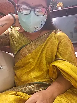 Snapshot of Lovely_Vilika chatting on November 29, 2025, 7:22 am Lovely Vilika online show from November 29, 2025, 7:22 am