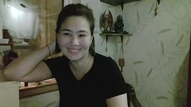 Nettie Allie online show from December 1, 2025, 8:58 pm