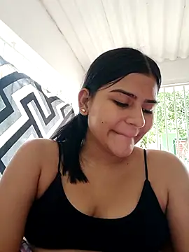 Snapshot of virgin_cunt chatting on December 1, 2025, 12:32 pm virgin cunt online show from December 1, 2025, 12:32 pm