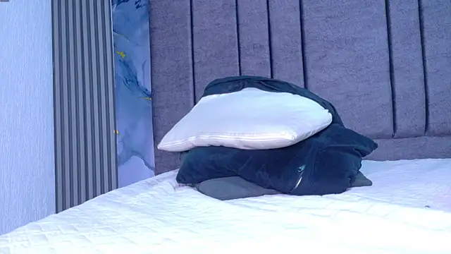 Snapshot of DANIK_STARS chatting on December 1, 2025, 3:06 pm DANIK STARS online show from December 1, 2025, 3:06 pm