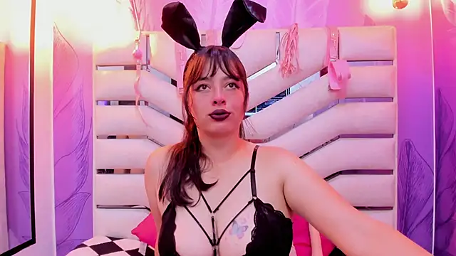 Snapshot of Alien_High420 chatting on December 2, 2025, 6:03 pm Alien High420 online show from December 2, 2025, 6:03 pm