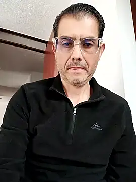 Fuegosutil online show from January 13, 2026, 8:14 pm