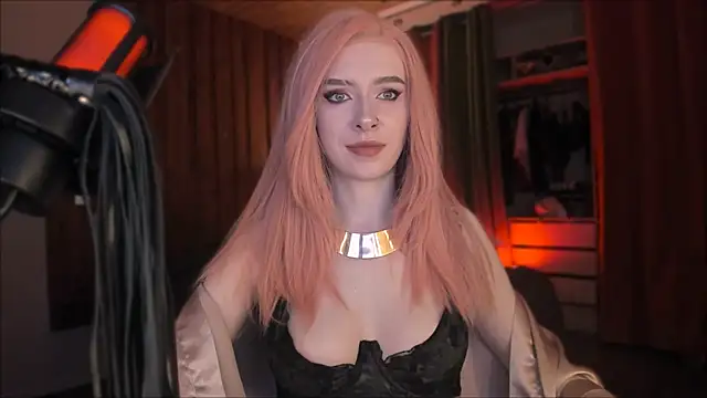 Snapshot of Mistress_Iris chatting on December 4, 2025, 6:27 pm Mistress Iris online show from December 4, 2025, 6:27 pm