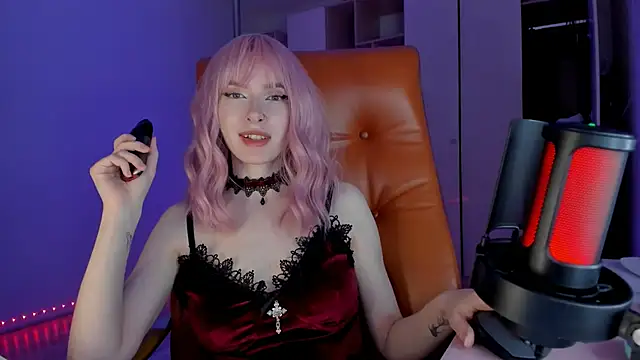 Mistress Iris online show from May 3, 2026, 4:02 pm
