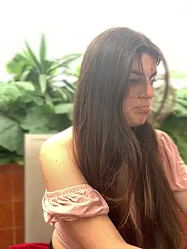 Snapshot of Scarletts_Boobs chatting on November 29, 2025, 7:39 pm Scarletts Boobs online show from November 29, 2025, 7:39 pm