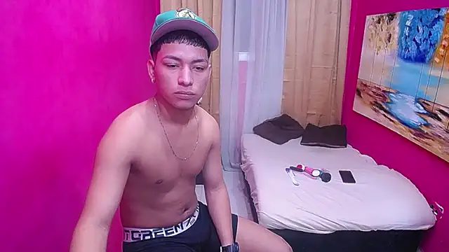 twinks fuck online show from March 12, 2026, 6:47 pm
