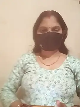 Pooja bhabhi00 online show from January 12, 2026, 3:39 pm