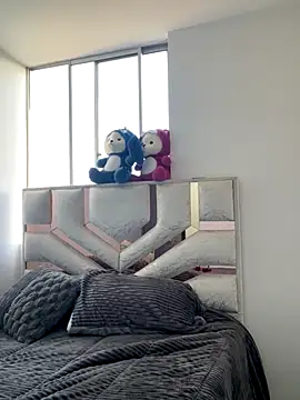 RedFox Golden online show from November 27, 2025, 11:12 am