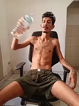 theyllorwillian online show from April 5, 2026, 5:43 pm