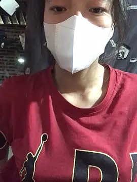 Nguyenphuong-123 online show from November 27, 2025, 3:30 am