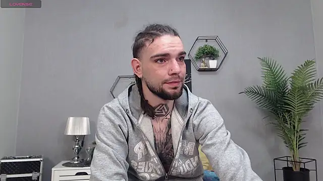 KaneHunter online show from April 17, 2026, 6:55 pm