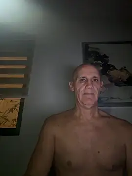 Snapshot of Elosoo chatting on January 6, 2026, 9:57 am Elosoo online show from January 6, 2026, 9:57 am