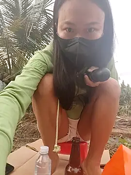 Snapshot of LoveDirty3x chatting on November 27, 2025, 11:07 pm LoveDirty3x online show from November 27, 2025, 11:07 pm