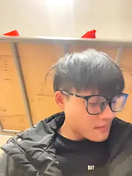 Snapshot of Colby-678 chatting on December 1, 2025, 11:59 am Colby-678 online show from December 1, 2025, 11:59 am